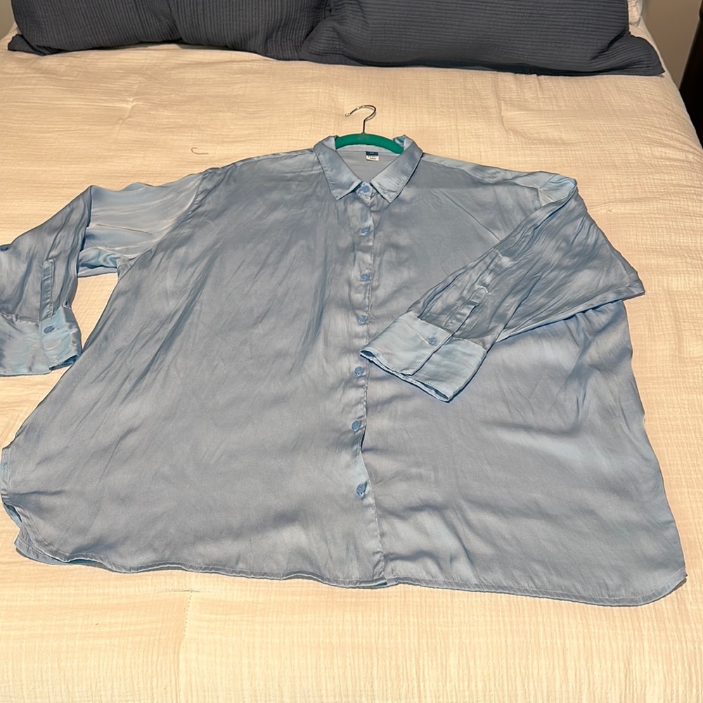 Old Navy silk like Blouse